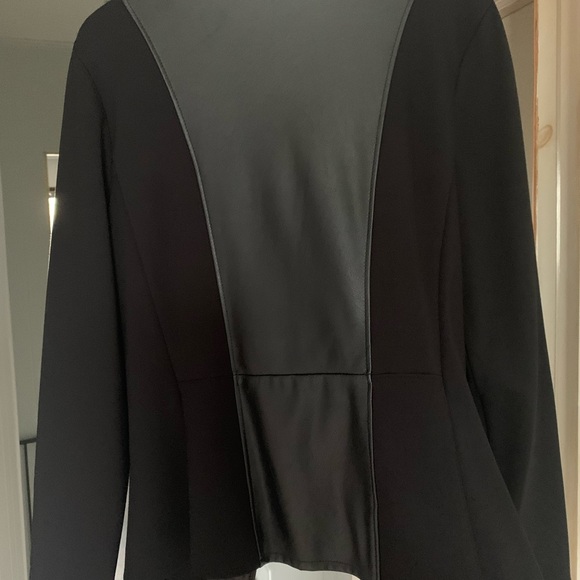 Joseph Ribkoff Ladies Jacket - Picture 2 of 2